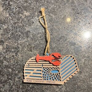 NWOT Hand Crafted Bar Harbor Maine Lobster Ornament